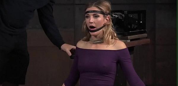  Mona Wales facefucked while tied to sybian